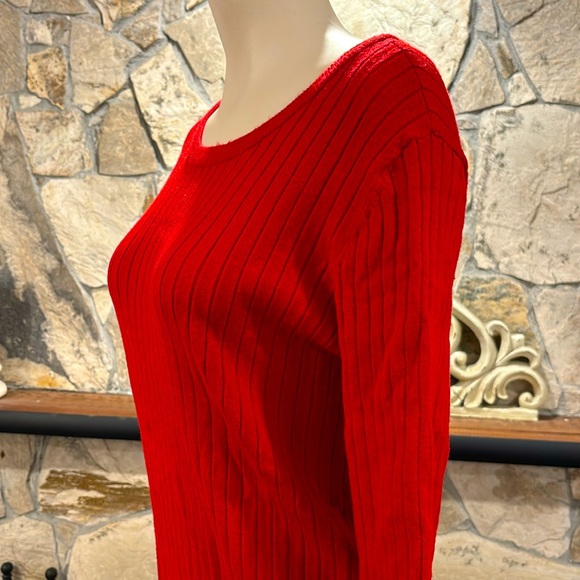 Sweater - Picture 3 of 7